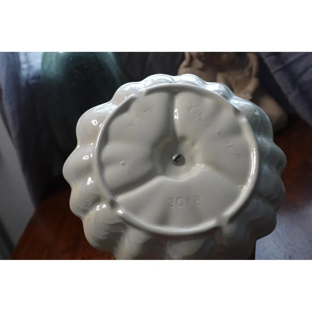 Vintage Maddux Ceramic Tidbit Tray: Iridescent Clam Shell‎ with Wood Centerpiece